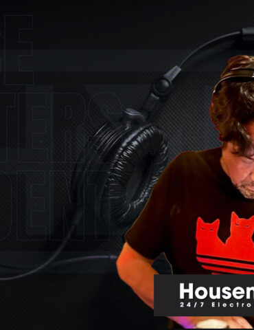 ckubland and DJ legend Trevor Fung Mixing house music on housemasters radio.